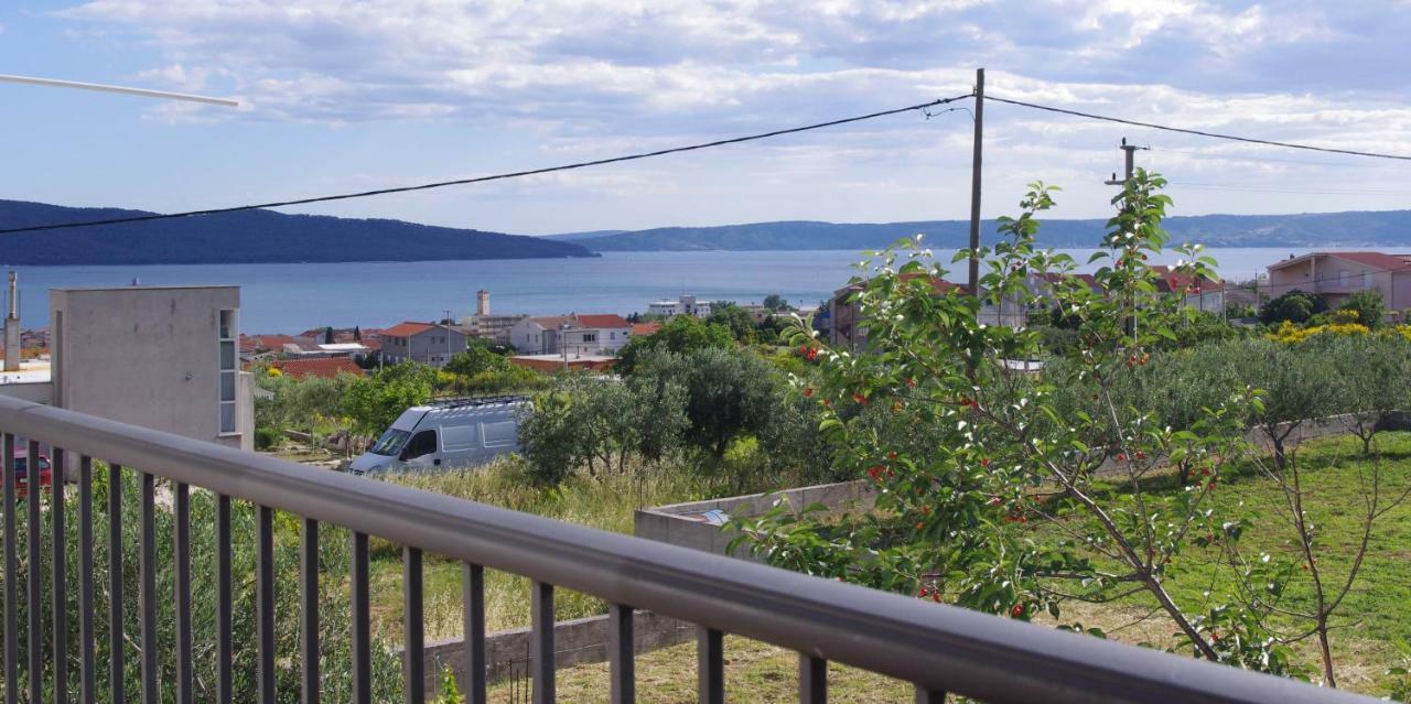 Apartment Lumago Kaštela Eksteriør bilde