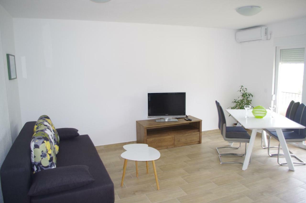Apartment Lumago Kaštela Eksteriør bilde
